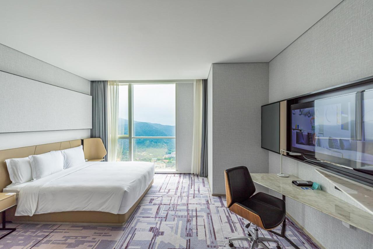 Crowne Plaza Dalian Xinghai By Ihg Exterior photo